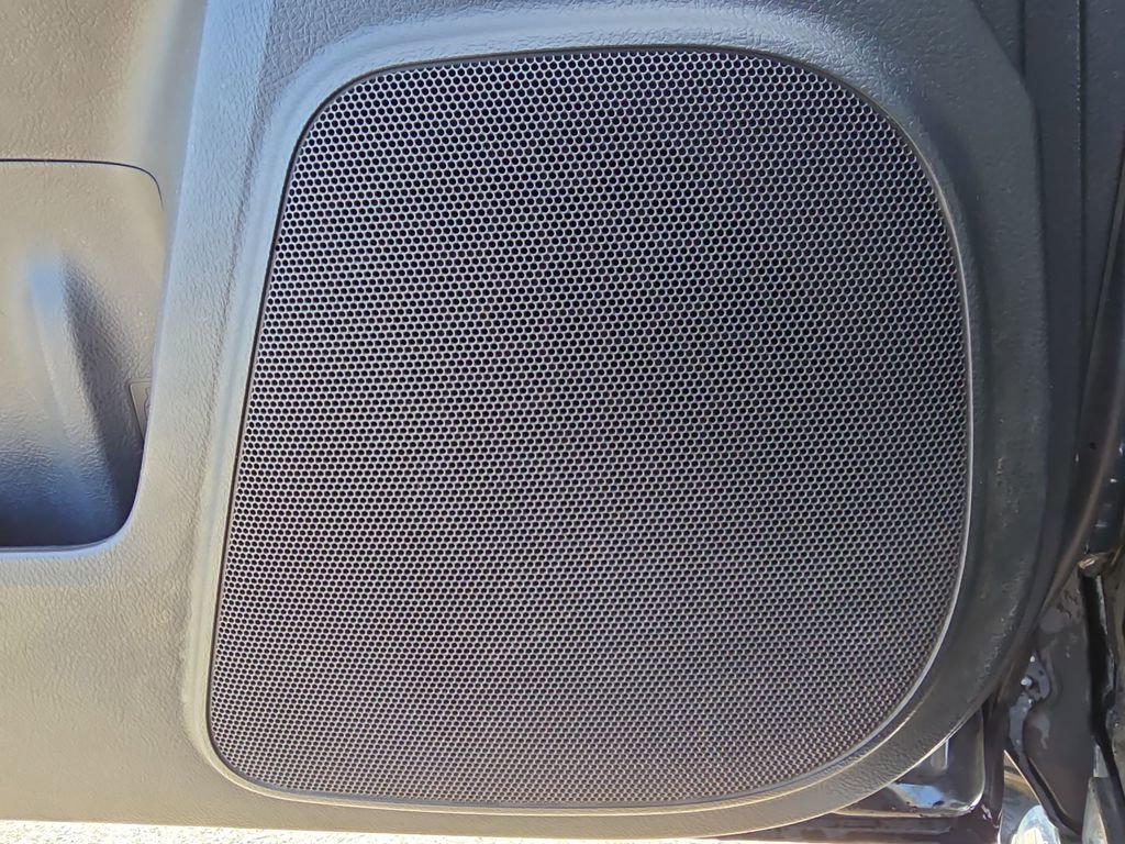 Used 2015 Toyota 4Runner Limited image 25