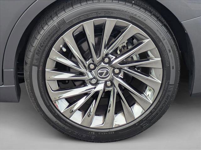 Used 2024 Lexus ES 350 w/ Luxury Package image 23