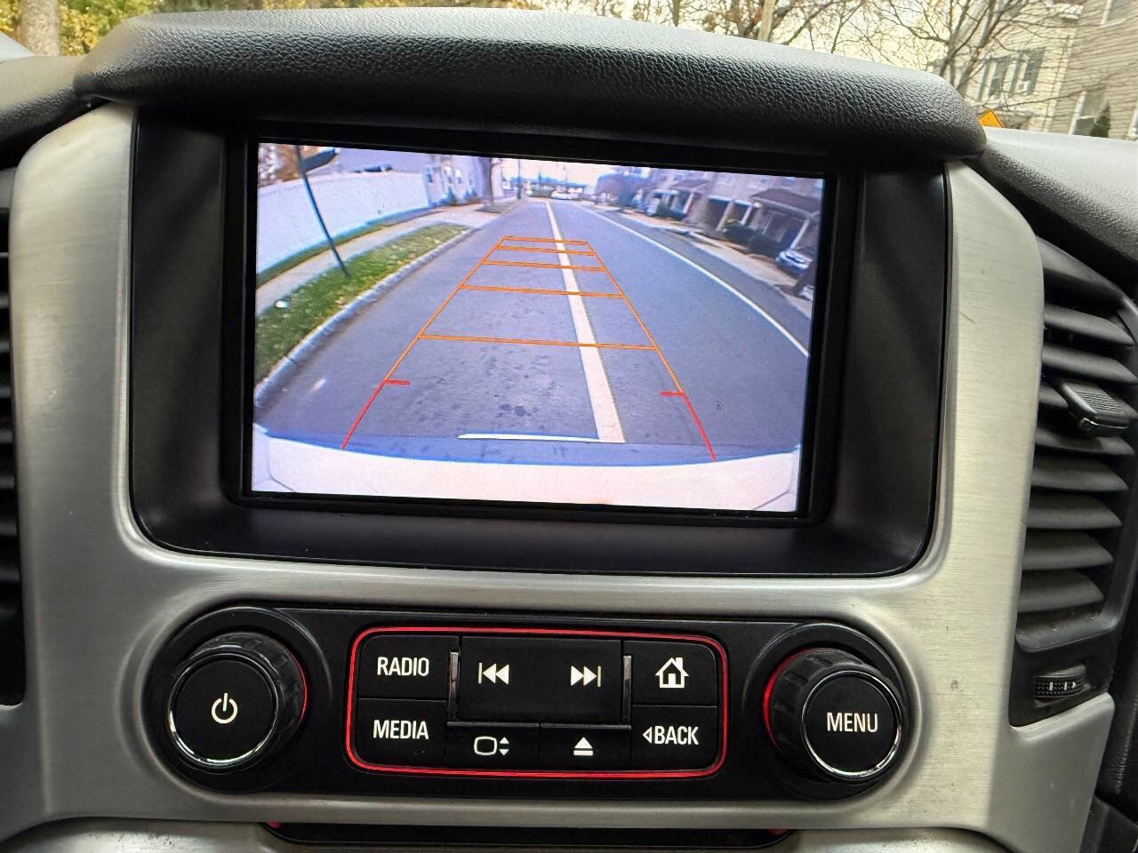 Used 2016 GMC Yukon XL SLT w/ Open Road Package image 18