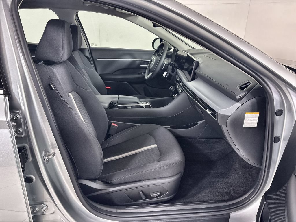 Certified 2025 Hyundai Sonata SEL FWD image 25