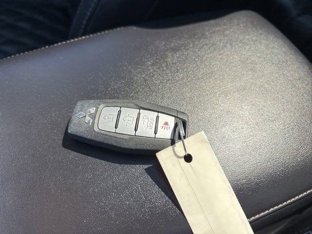 Used 2023 Mitsubishi Outlander SEL AWD/4WD image 52