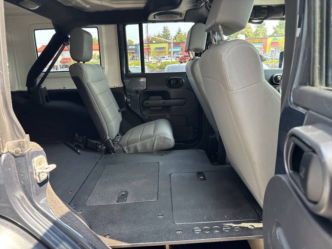 Used 2008 Jeep Wrangler Unlimited Sahara AWD/4WD image 19