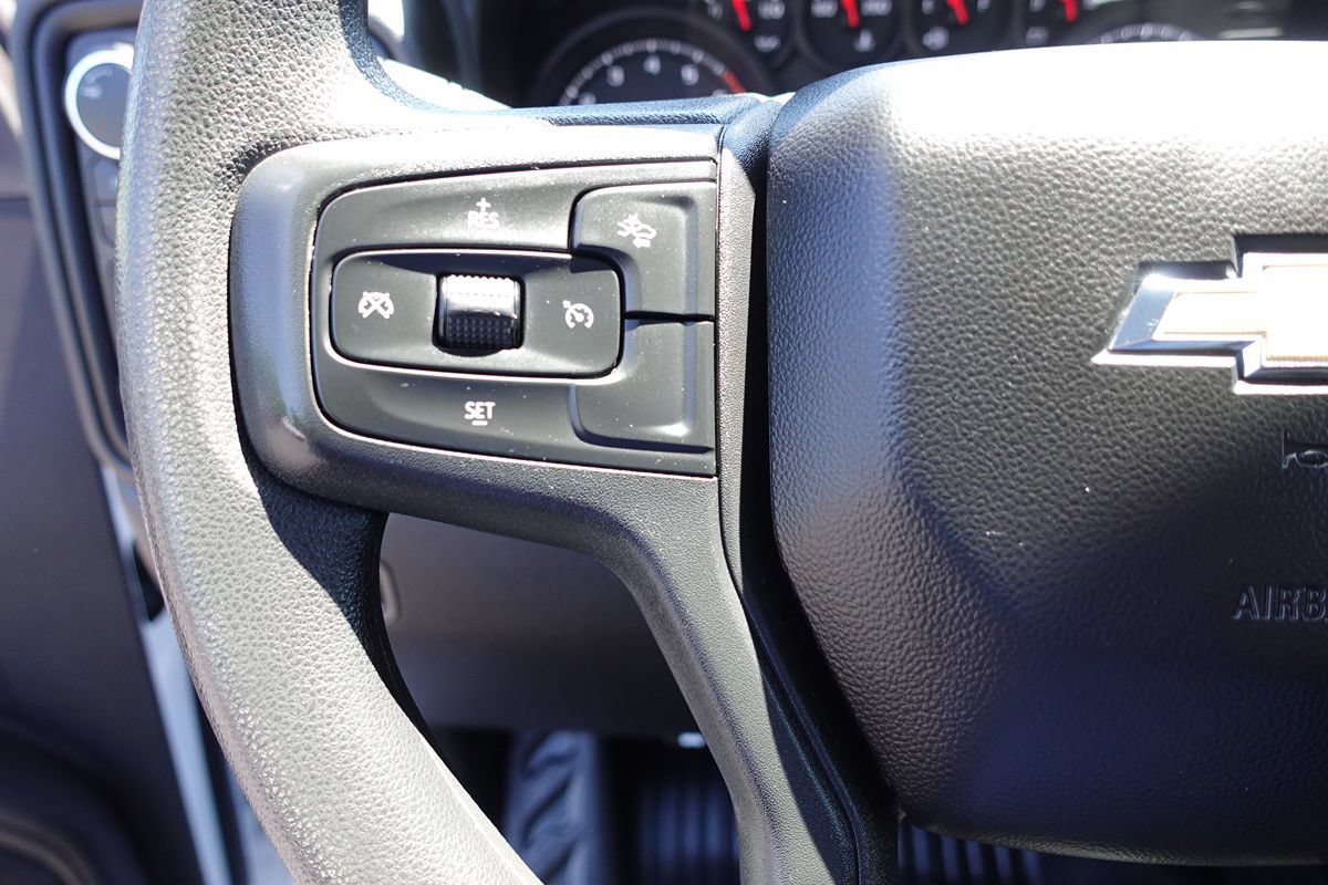 Used 2025 Chevrolet Silverado 2500 W/T AWD/4WD image 46