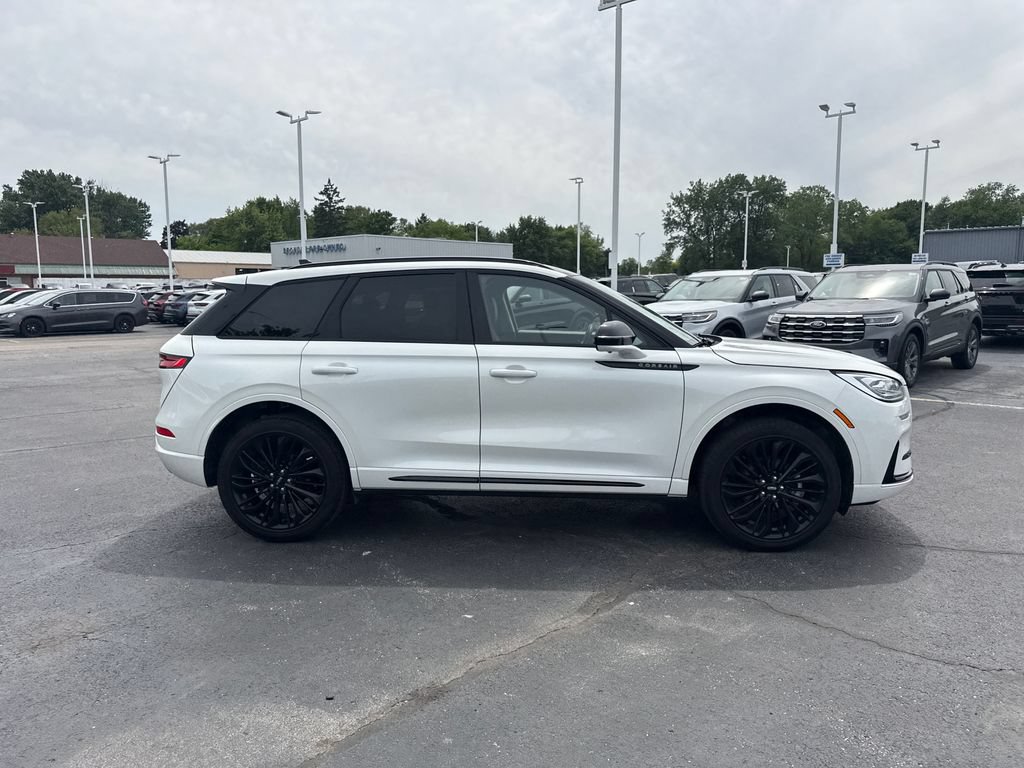 Used 2025 Lincoln Corsair Reserve w/ Equipment Group 202A AWD/4WD image 6