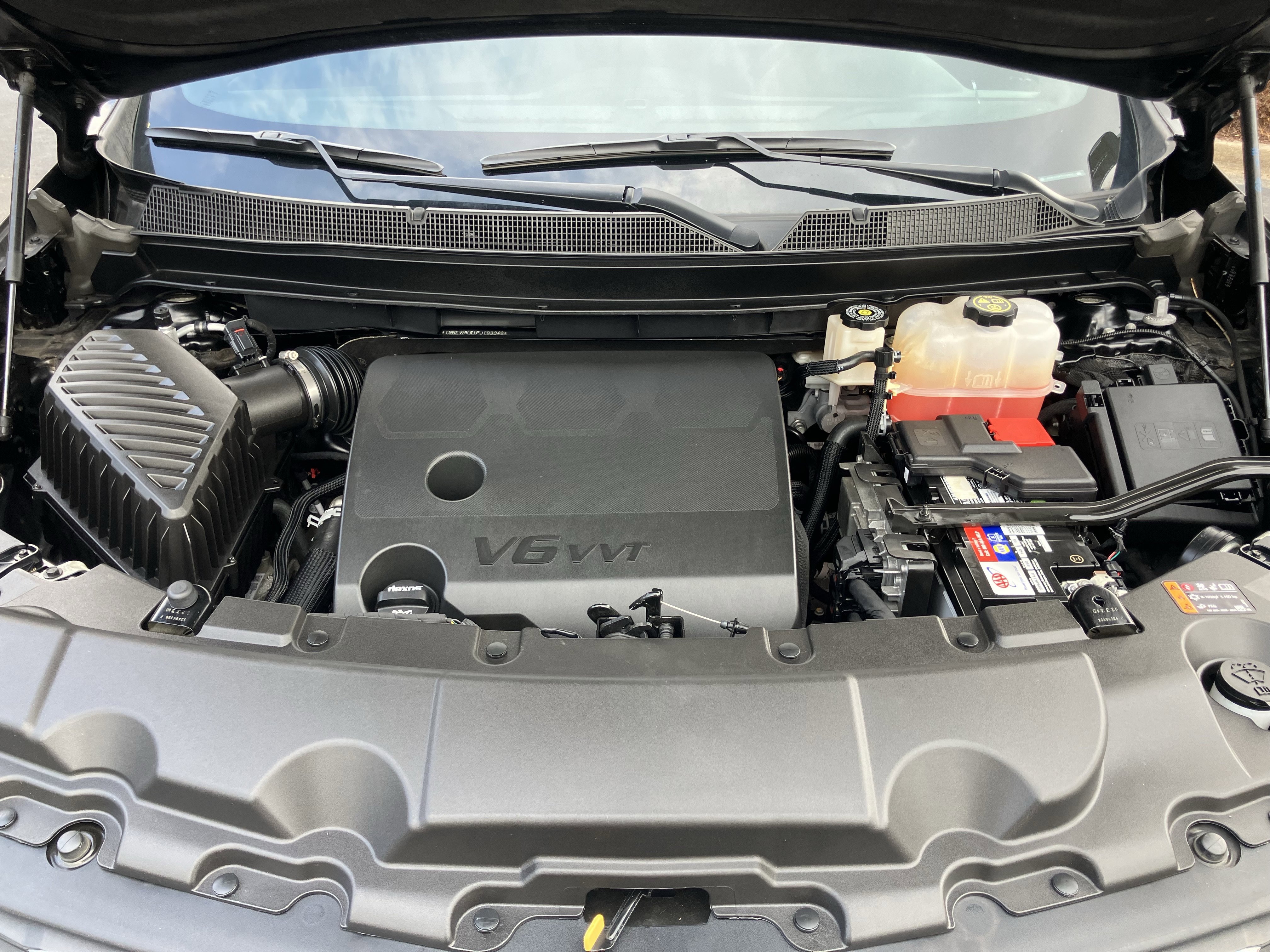 Used 2023 Chevrolet Traverse LT image 36