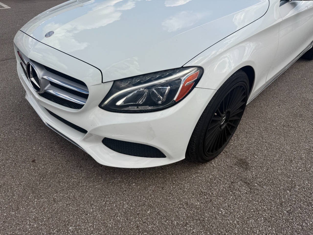 Used 2017 Mercedes-Benz C 300 Sedan image 37