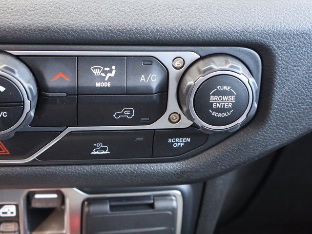 Used 2025 Jeep Gladiator Sport image 30