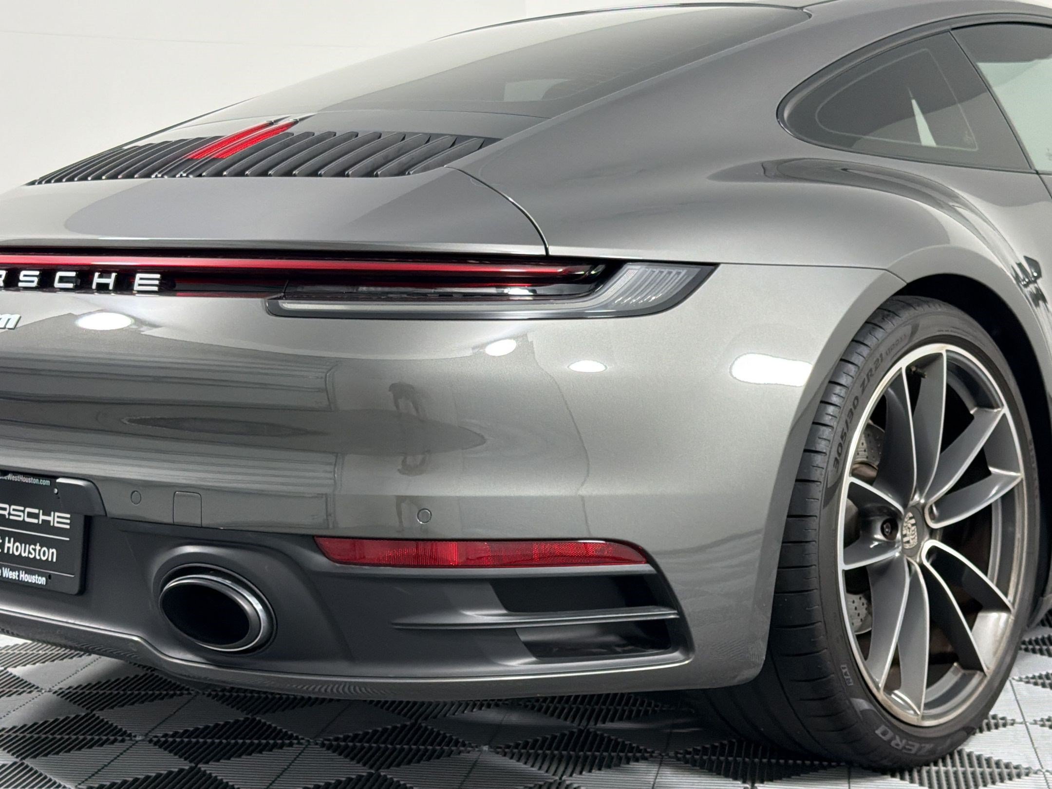 Certified 2021 Porsche 911 Carrera RWD image 24