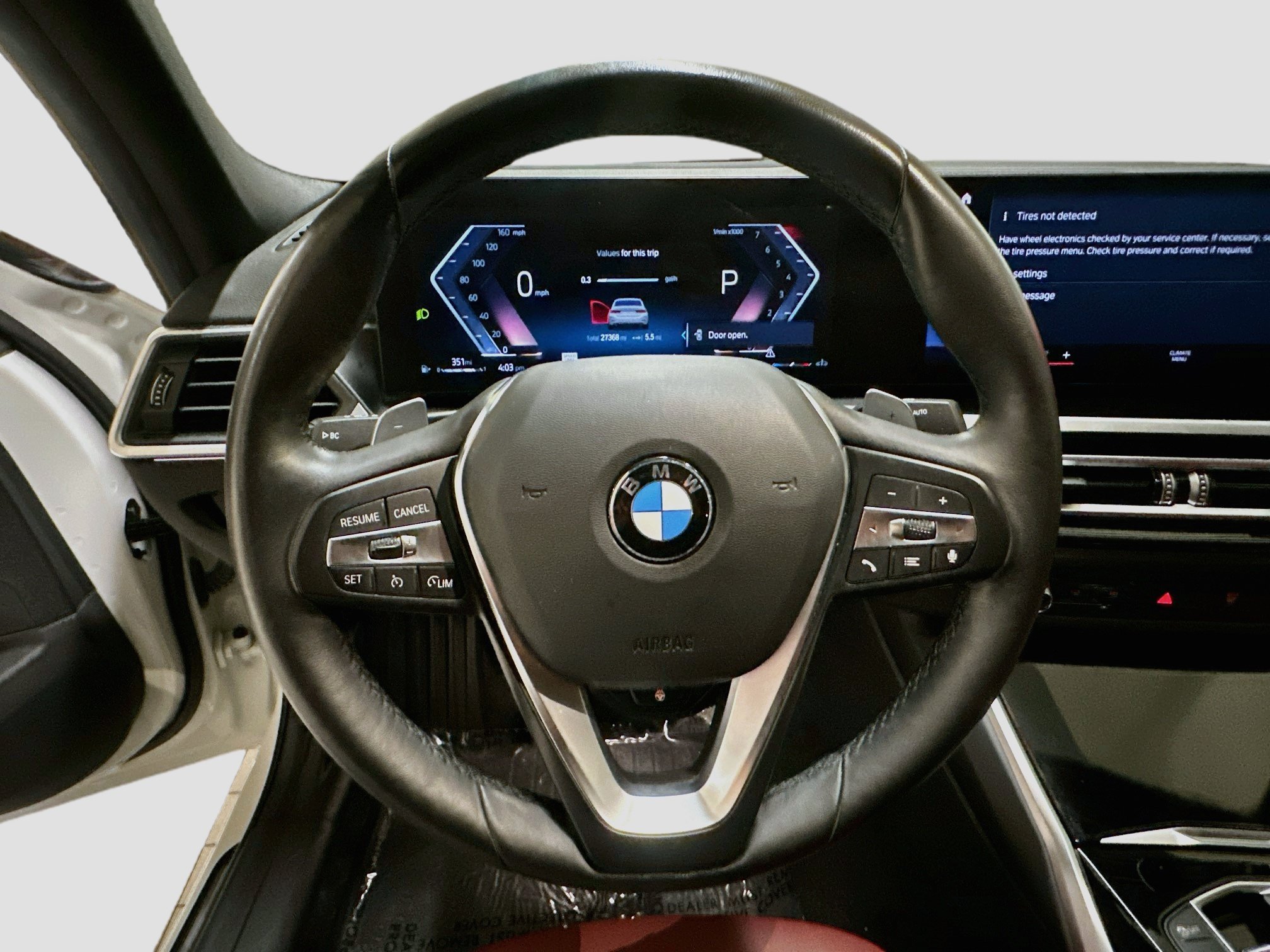 Used 2024 BMW 330i Sedan w/ Premium Package RWD image 11
