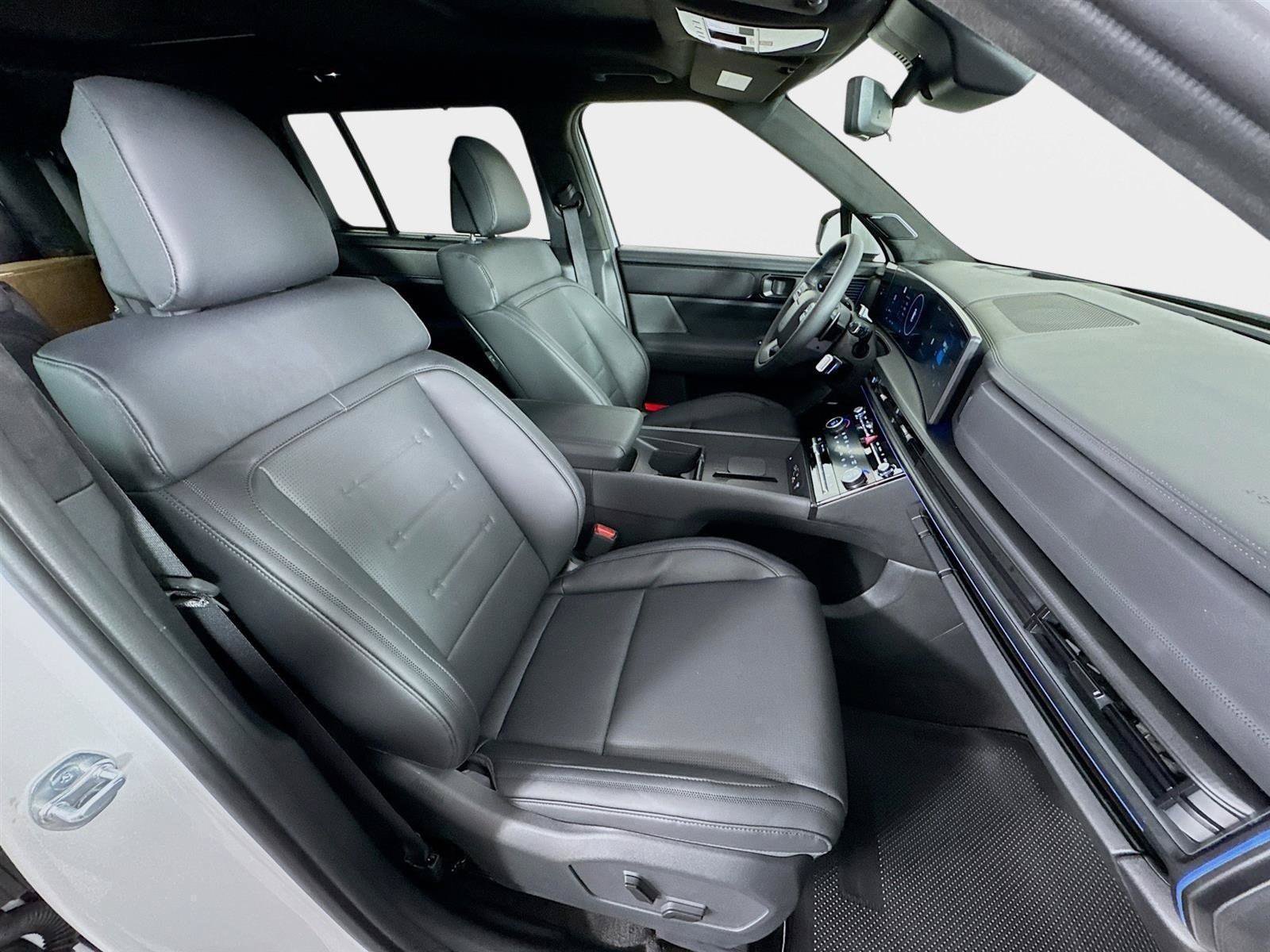 New 2026 Hyundai Santa Fe Calligraphy FWD image 30