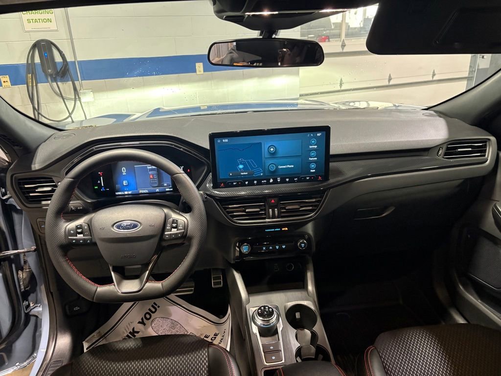 Used 2024 Ford Escape ST-Line w/ Tech Pack #1 AWD/4WD image 15