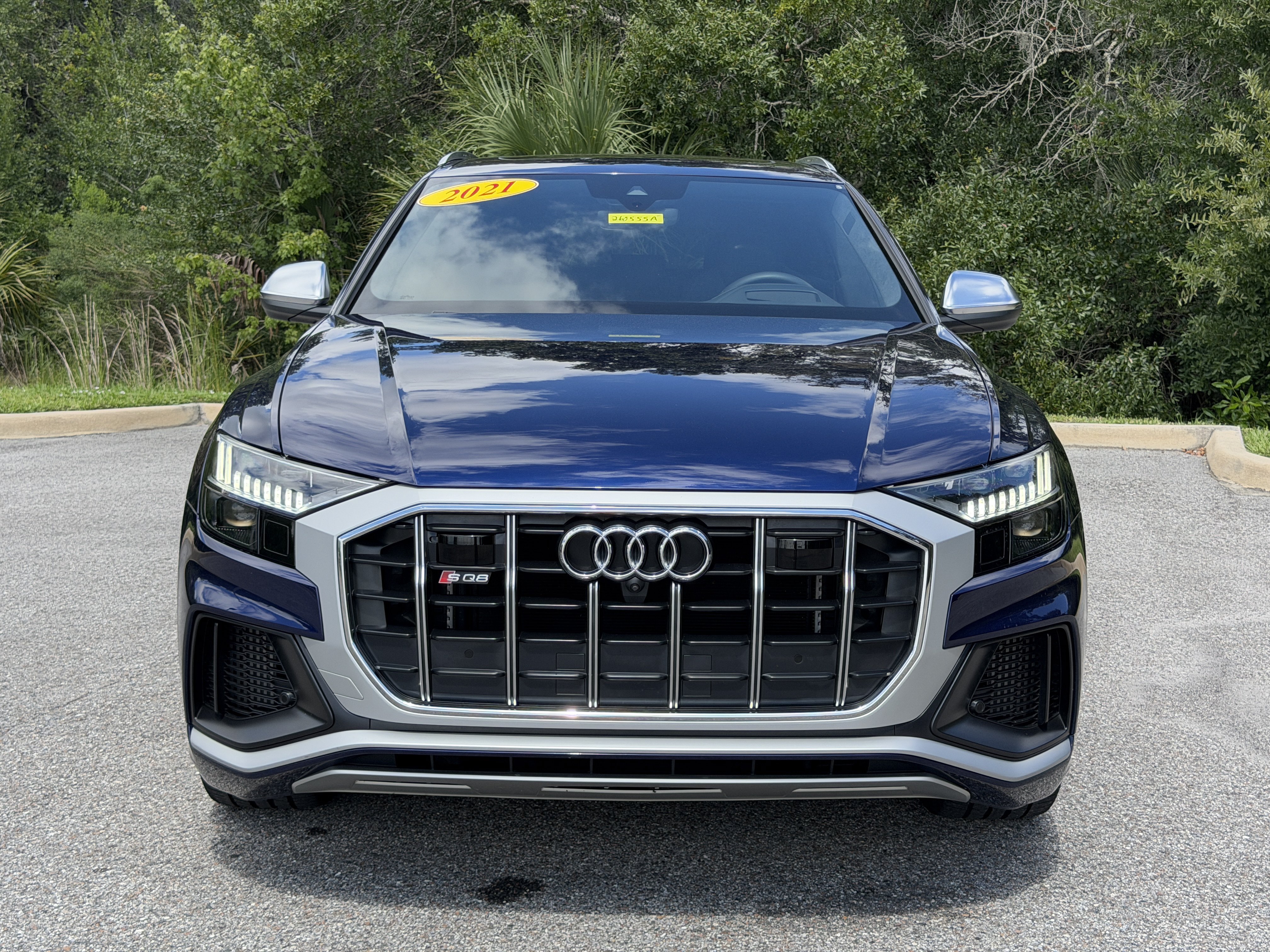 Used 2021 Audi SQ8 Prestige AWD/4WD image 2