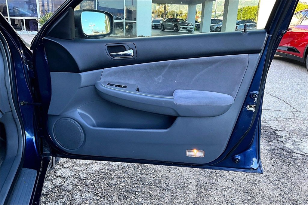 Used 2004 Honda Accord EX image 28