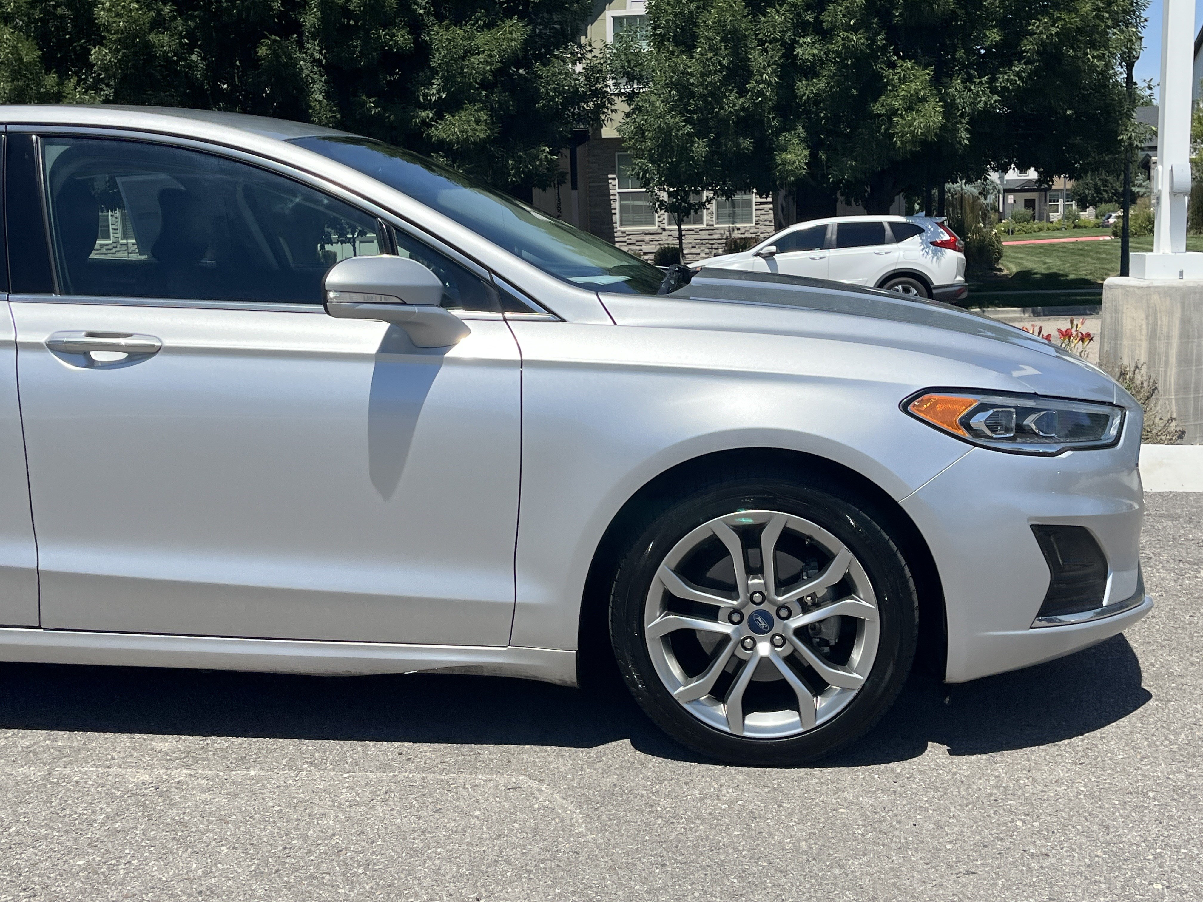 Used 2019 Ford Fusion SEL FWD image 8