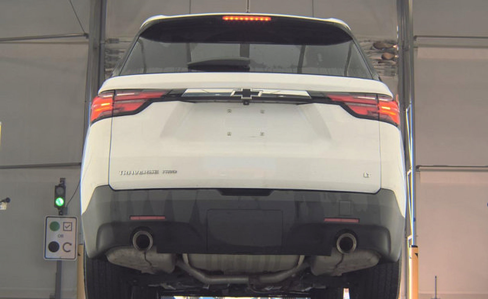 Used 2023 Chevrolet Traverse LT AWD/4WD image 10