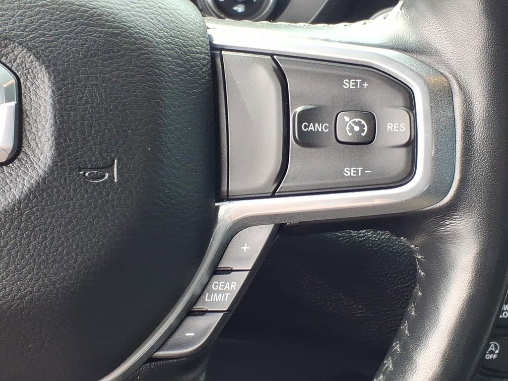Used 2020 RAM 1500 Laramie AWD/4WD image 10