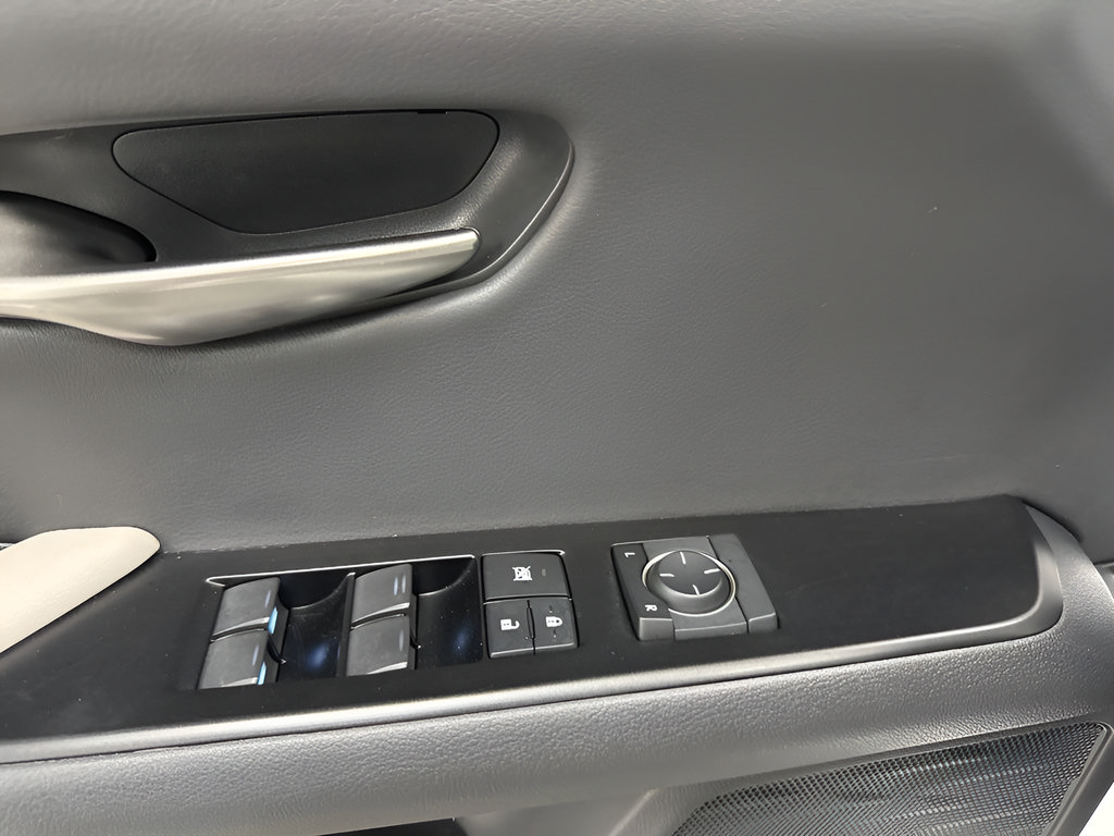 Used 2021 Lexus UX 200 w/ Accessory Package (Z1) FWD image 11