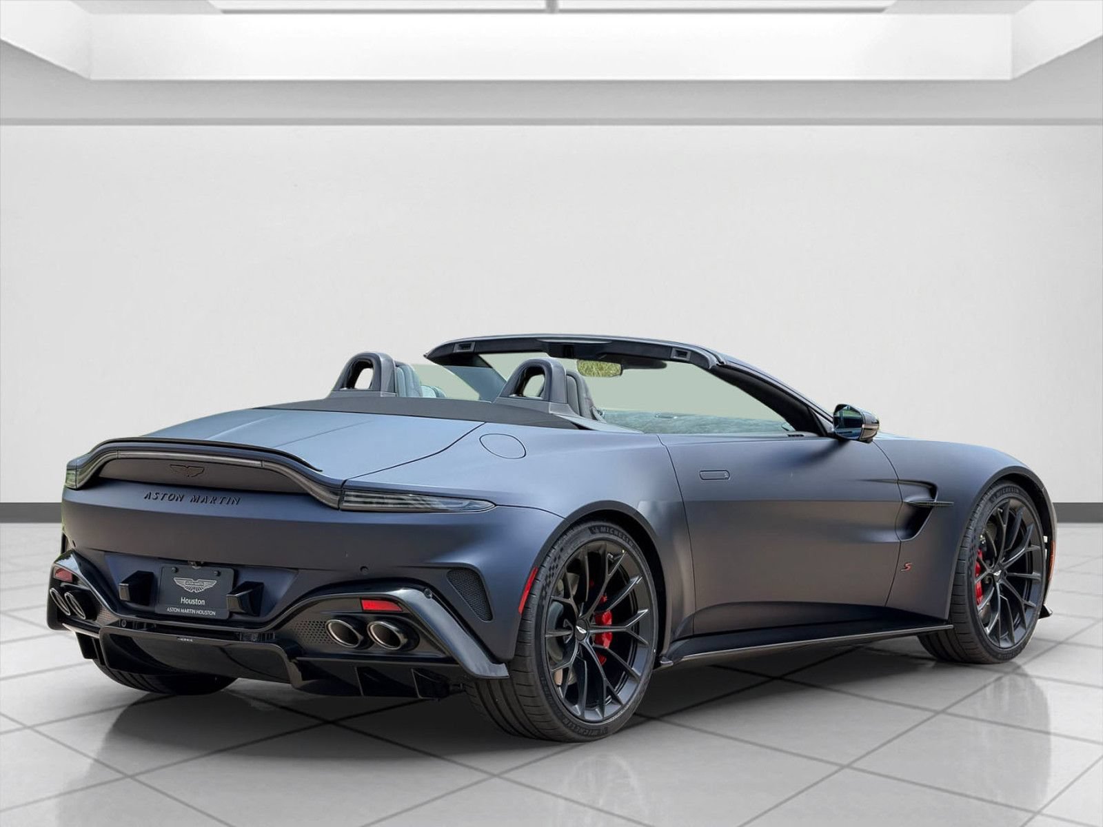 New 2026 Aston Martin V8 Vantage S RWD image 10