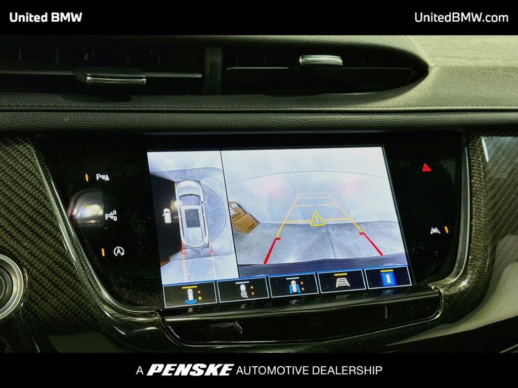 Used 2021 Cadillac XT6 Sport w/ LPO, ONYX Package AWD/4WD image 16
