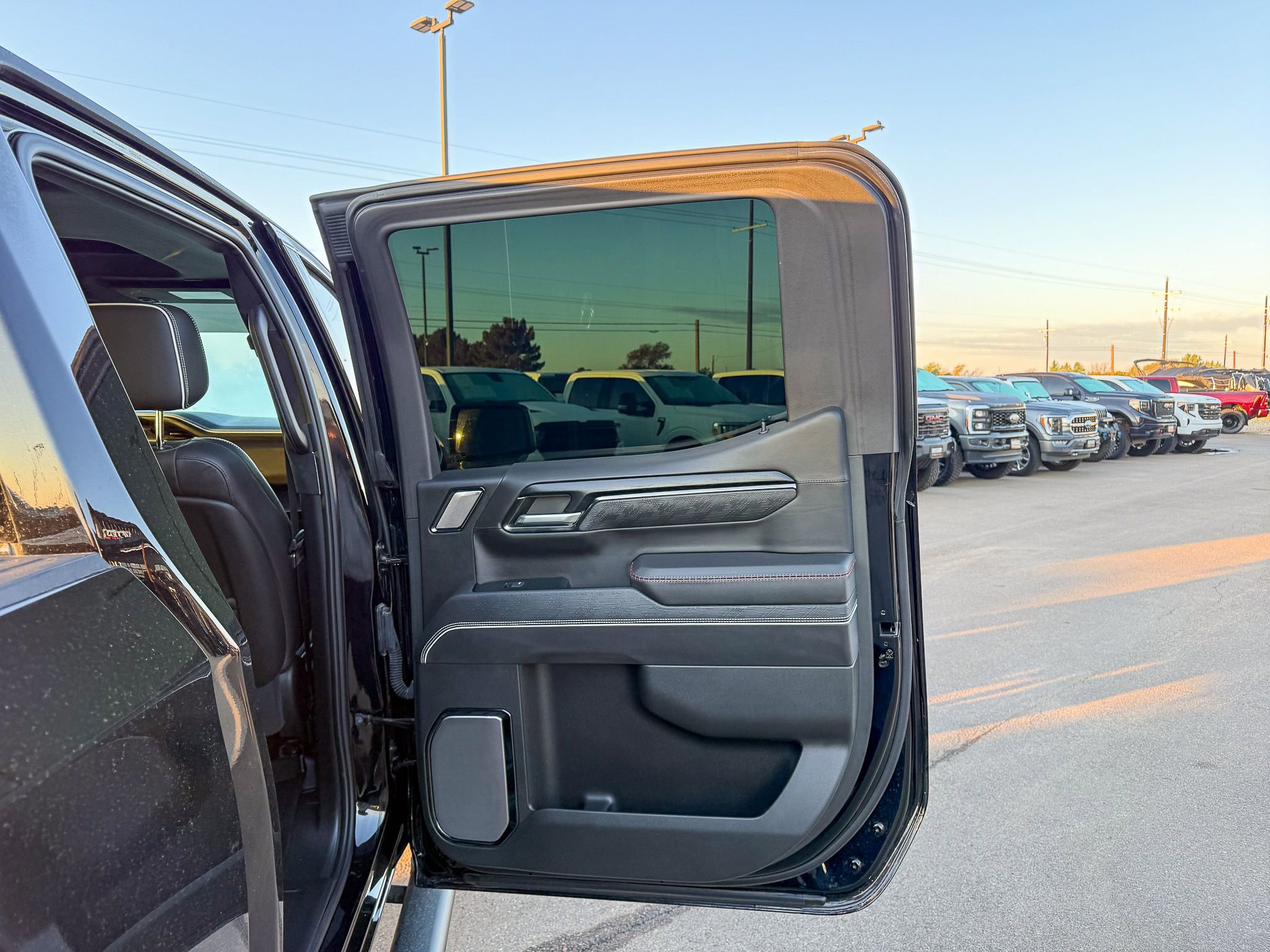 Used 2024 GMC Sierra 1500 AT4X image 31