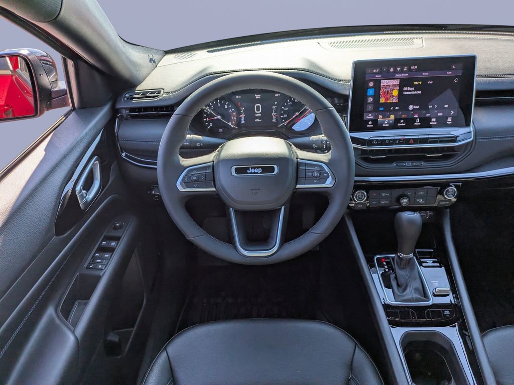 Used 2026 Jeep Compass Latitude image 16