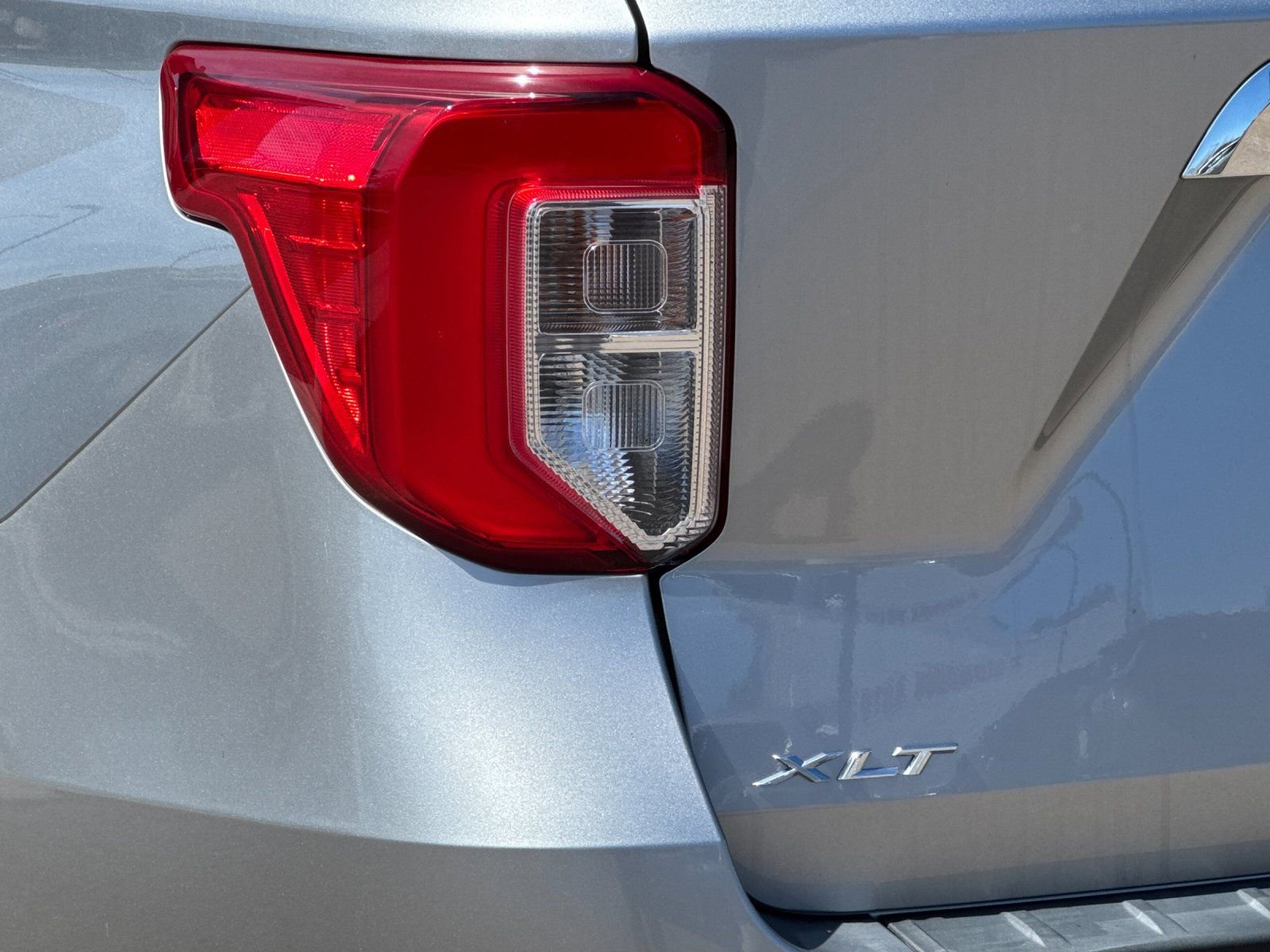 Used 2024 Ford Explorer XLT w/ Equipment Group 202A image 36