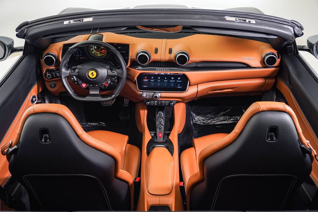 Used 2019 Ferrari Portofino RWD image 20