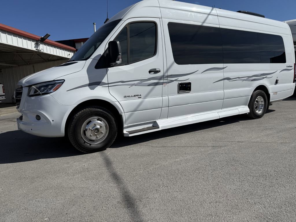 Used 2022 Mercedes-Benz Sprinter 3500 image 19