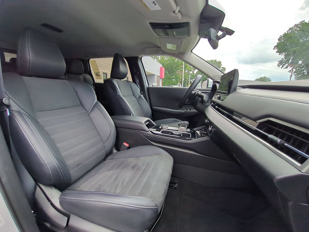 Used 2025 Mitsubishi Outlander SE AWD/4WD image 32
