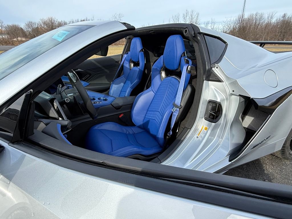 New 2026 Chevrolet Corvette Z06 w/ Stealth Interior Trim Package image 17