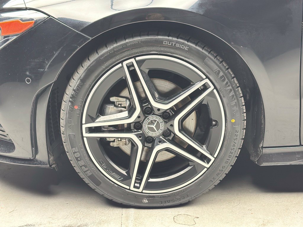 Used 2022 Mercedes-Benz CLA 250 4MATIC image 38