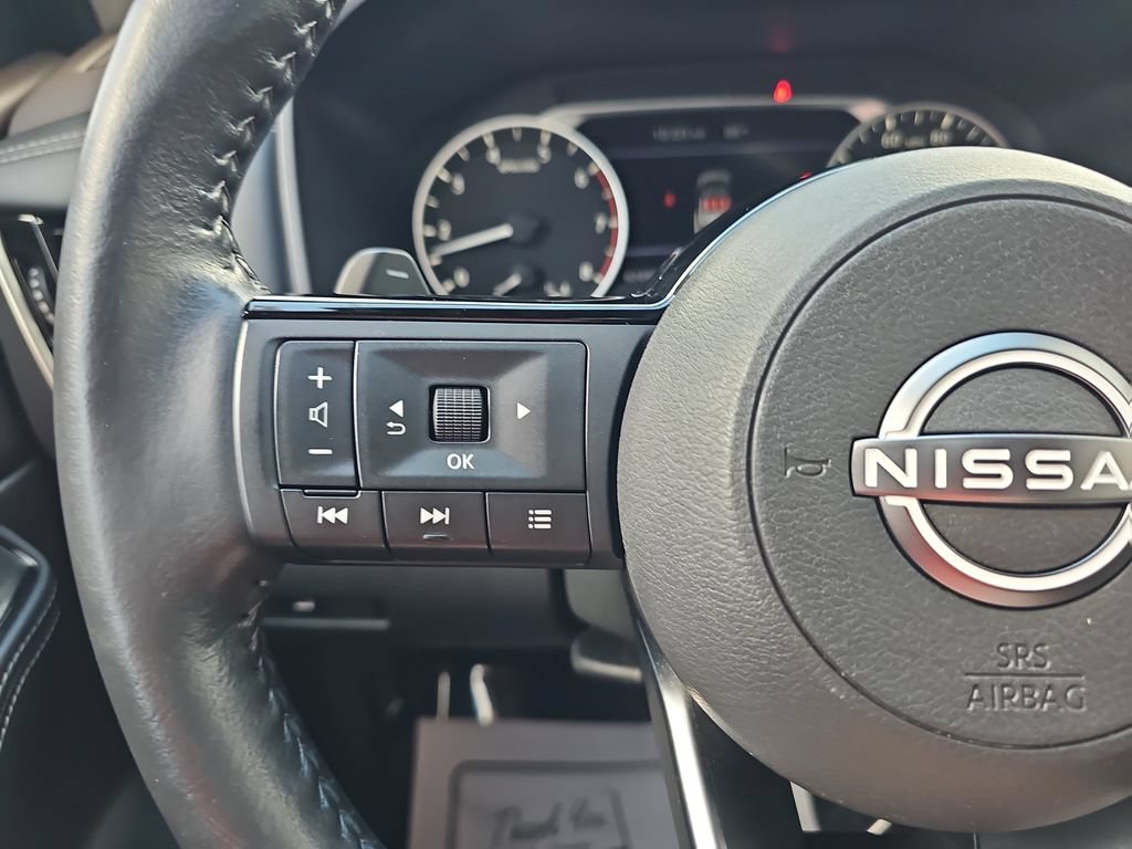 Used 2023 Nissan Rogue SV w/ SV Premium Package AWD/4WD image 17