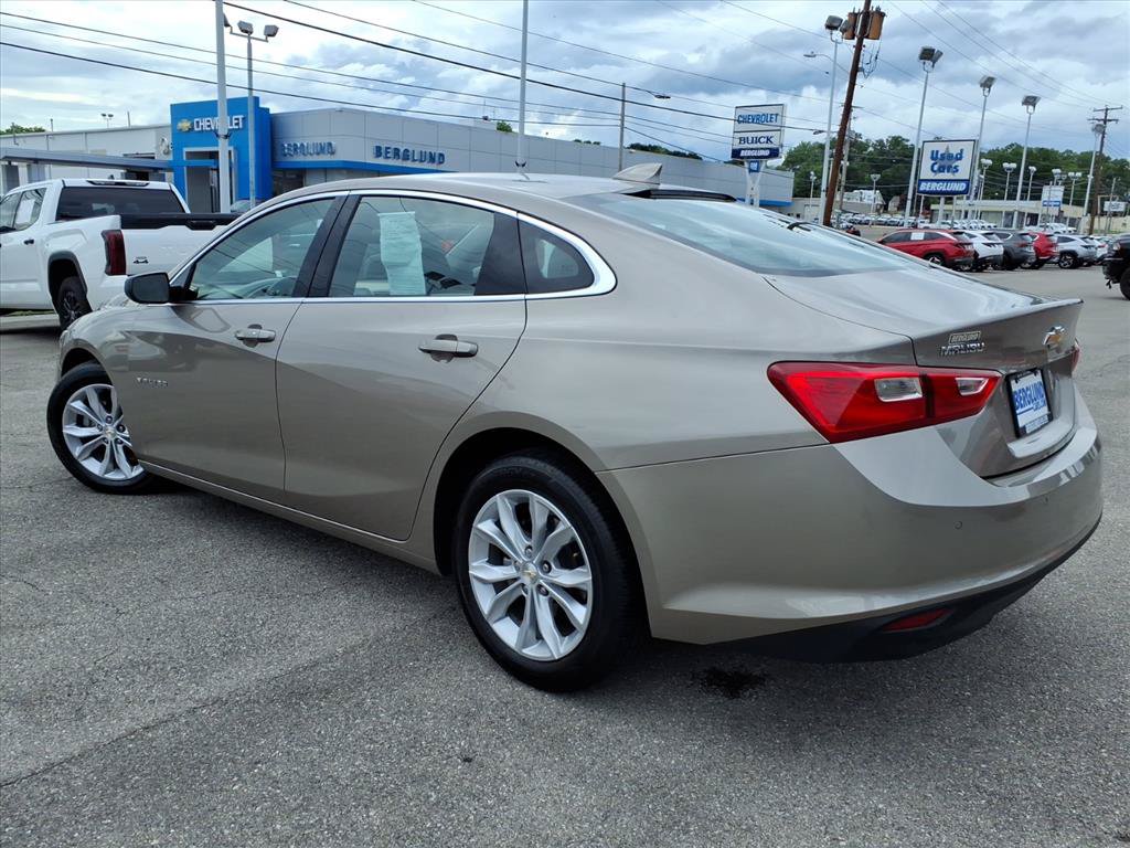 Used 2025 Chevrolet Malibu LT FWD image 6