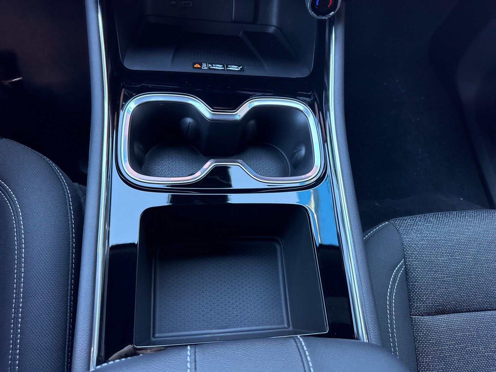 New 2026 Chevrolet Traverse LT w/ LPO, Floor Liner Package FWD image 26