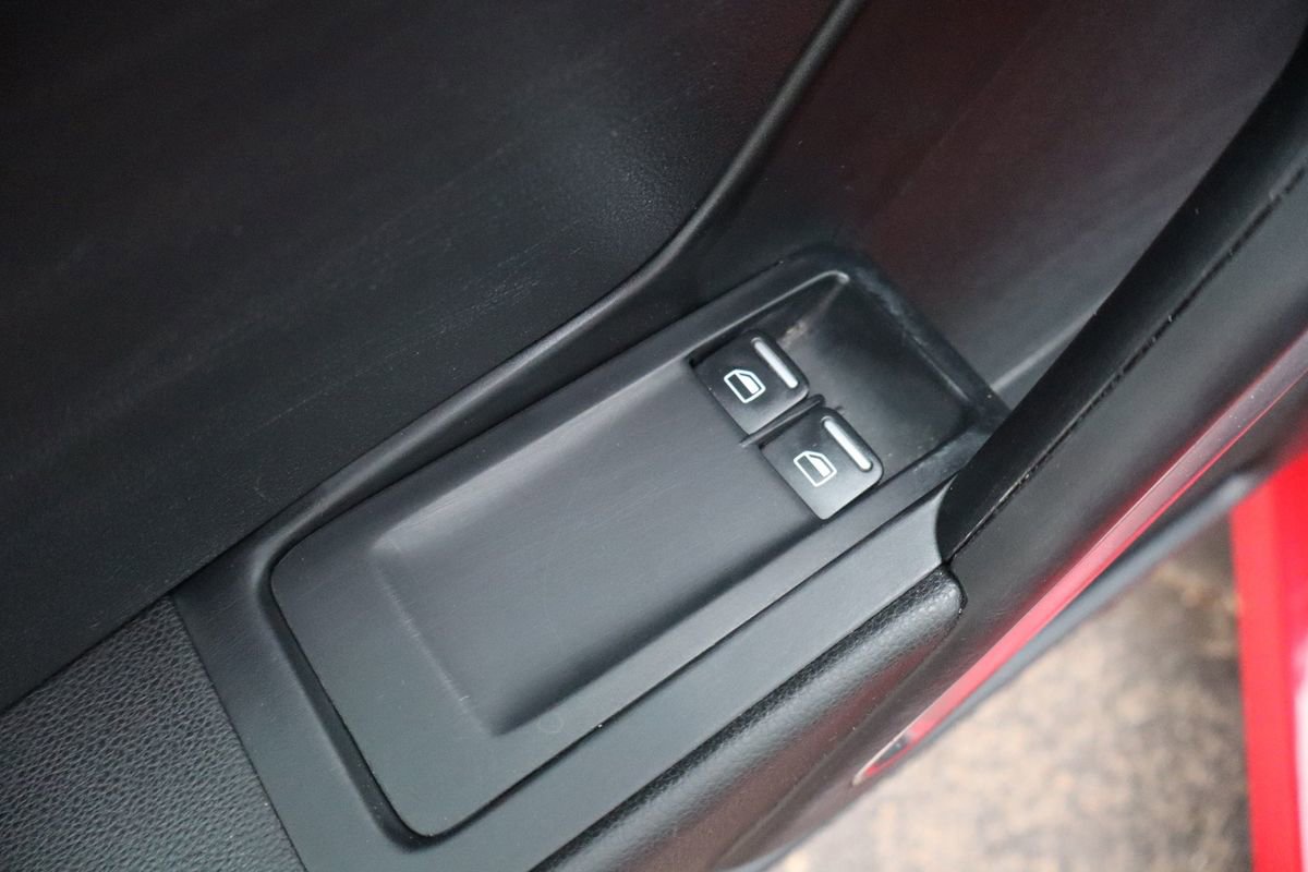 Used 2016 Volkswagen Beetle 1.8T SE image 25