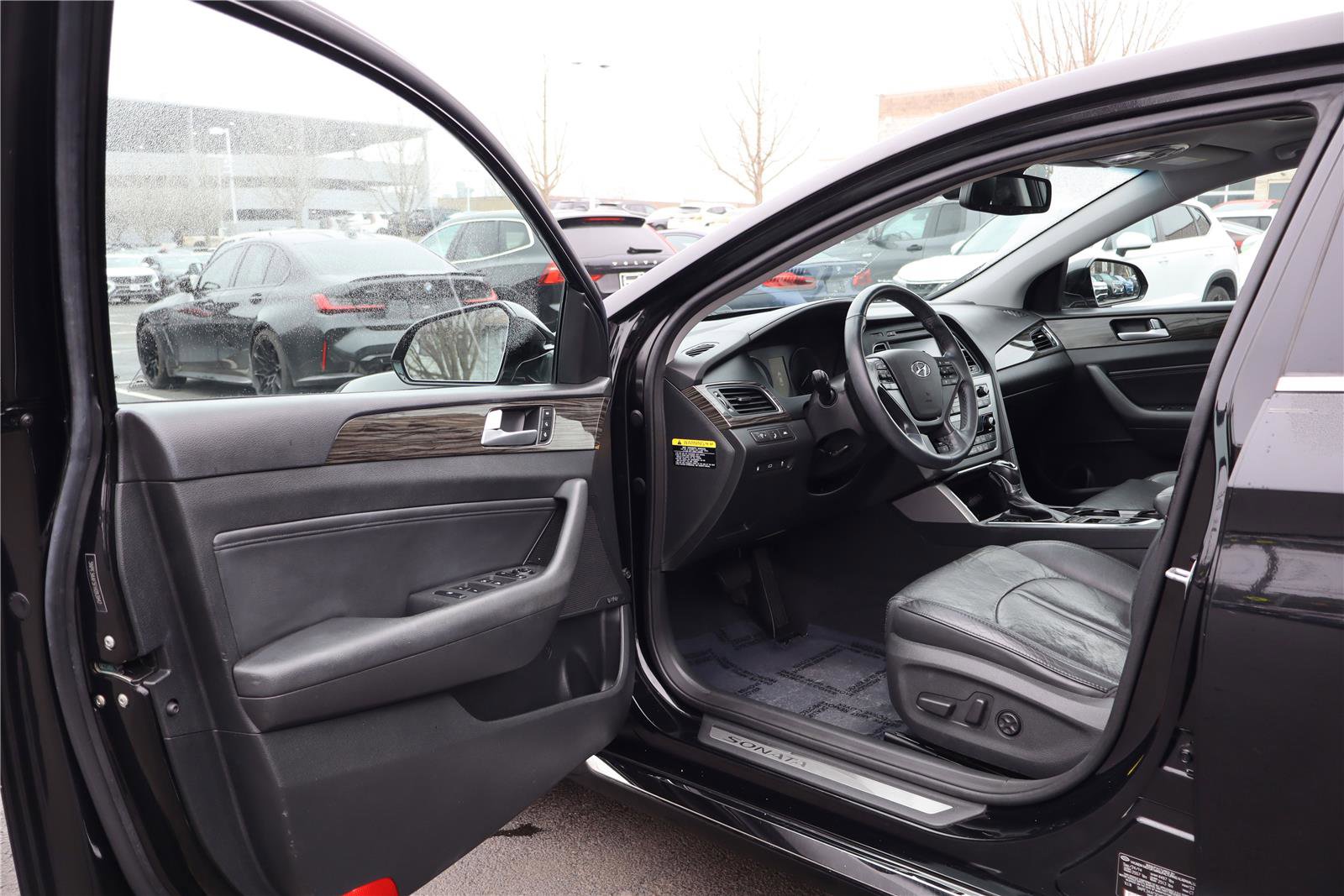 Used 2015 Hyundai Sonata Limited w/ Option Group 06 image 10