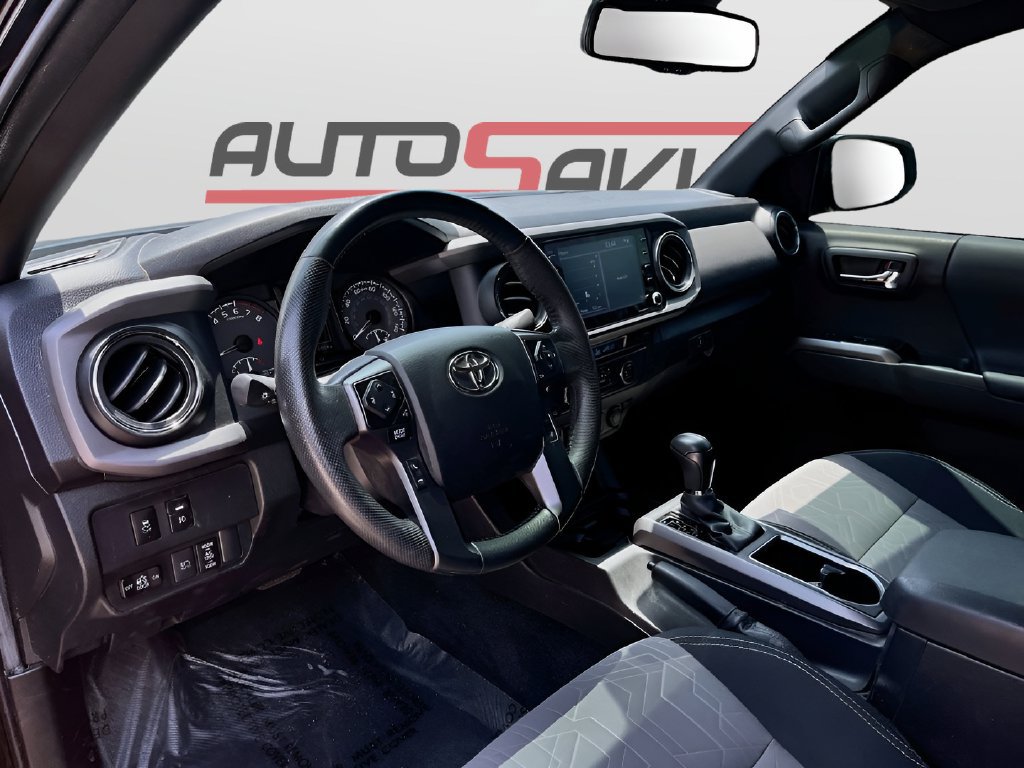 Used 2022 Toyota Tacoma TRD Off-Road AWD/4WD image 9