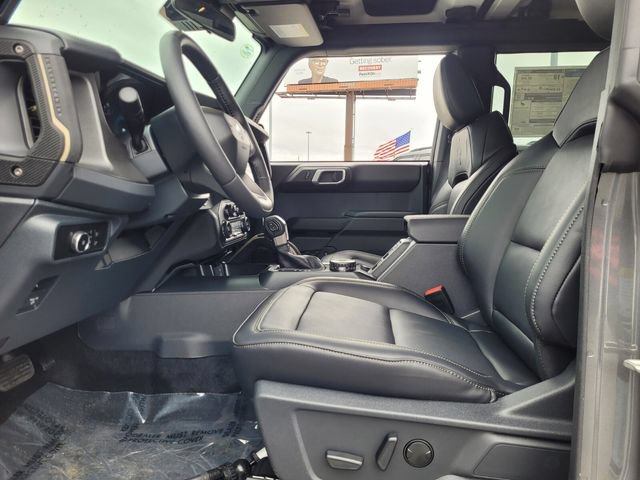 New 2025 Ford Bronco Badlands w/ Sasquatch Package AWD/4WD image 4