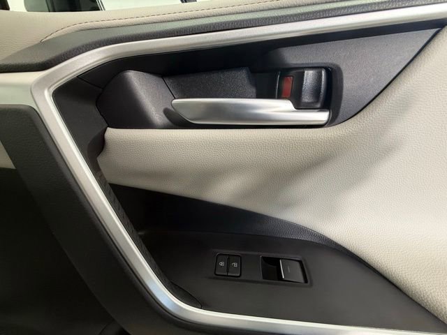 Used 2025 Toyota RAV4 Limited w/ Advanced Technology Package FWD image 33