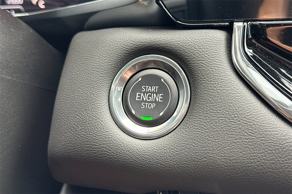 New 2025 GMC Canyon Elevation w/ Convenience Package image 19