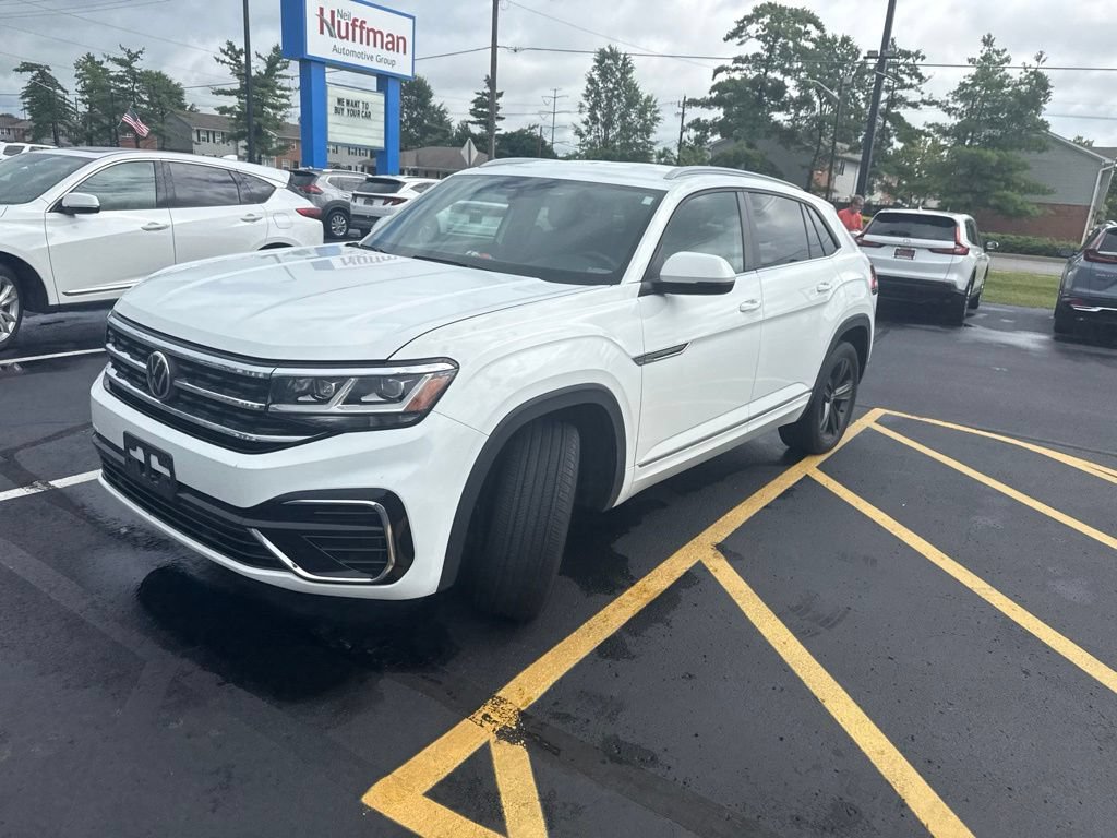 Used 2021 Volkswagen Atlas Cross Sport SE w/ V6 Towing Package FWD image 4