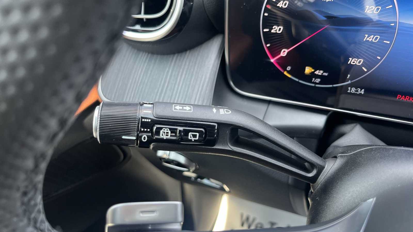 Used 2027 Mercedes-Benz GLC 300 4MATIC image 41