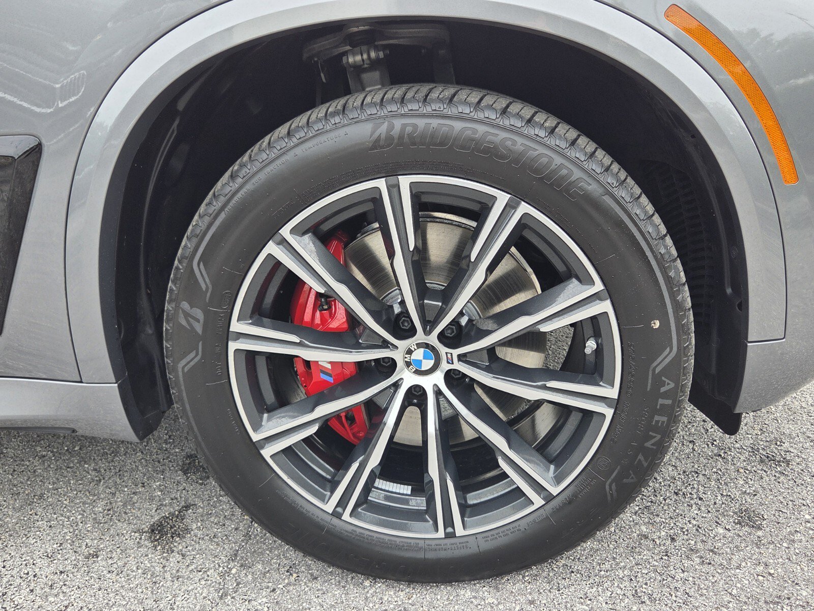 Certified 2026 BMW X5 xDrive40i w/ M Sport Package AWD/4WD image 9
