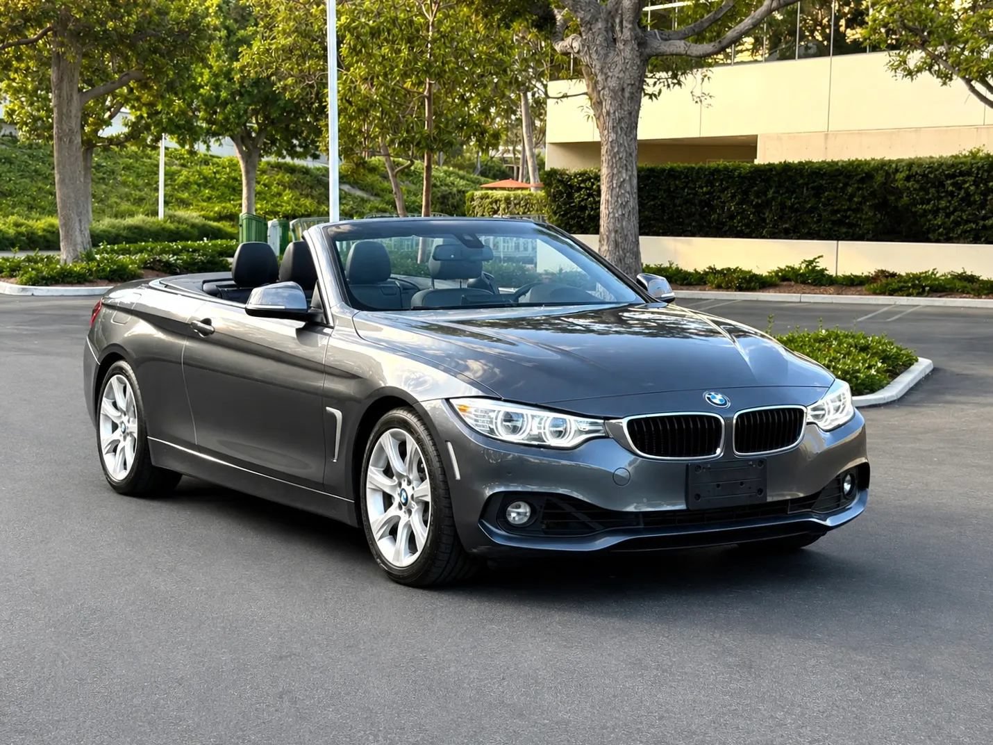 Used 2014 BMW 435i Convertible RWD image 2