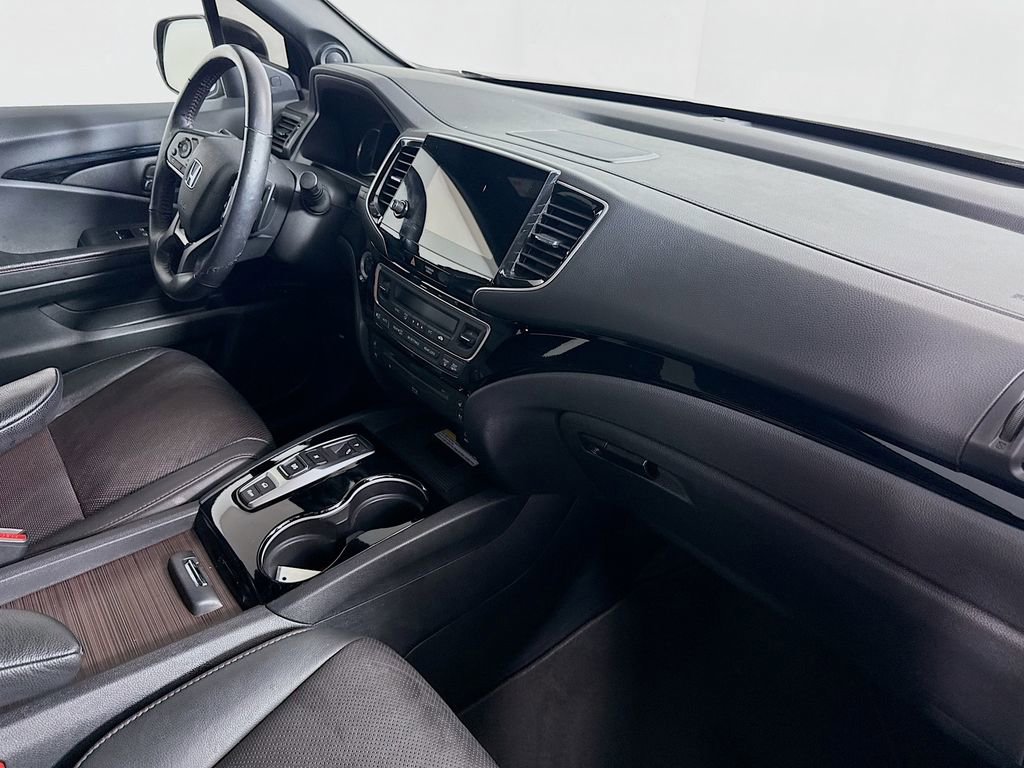 Used 2020 Honda Pilot Black Edition image 30