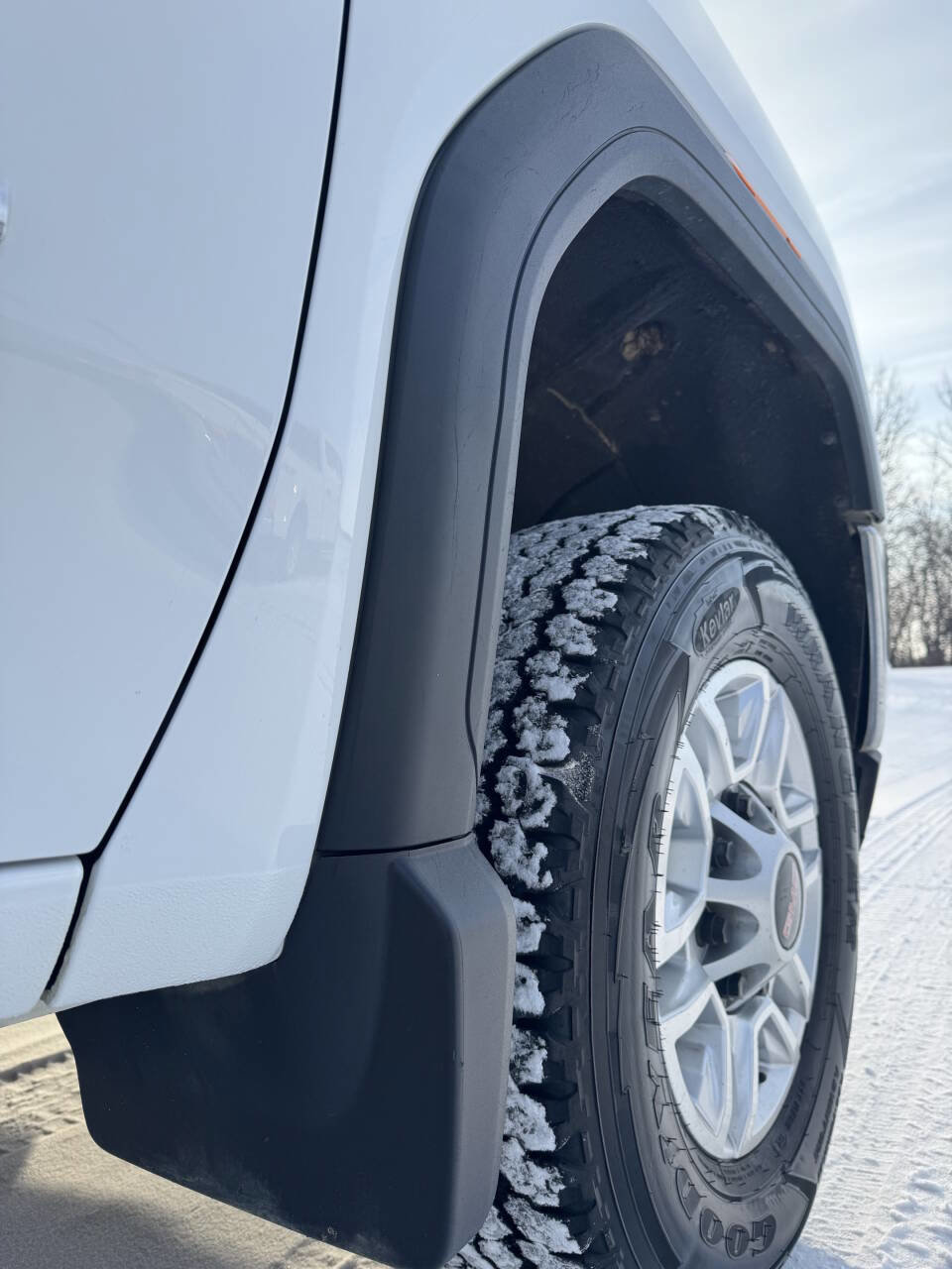 Used 2021 GMC Sierra 2500 SLE image 13