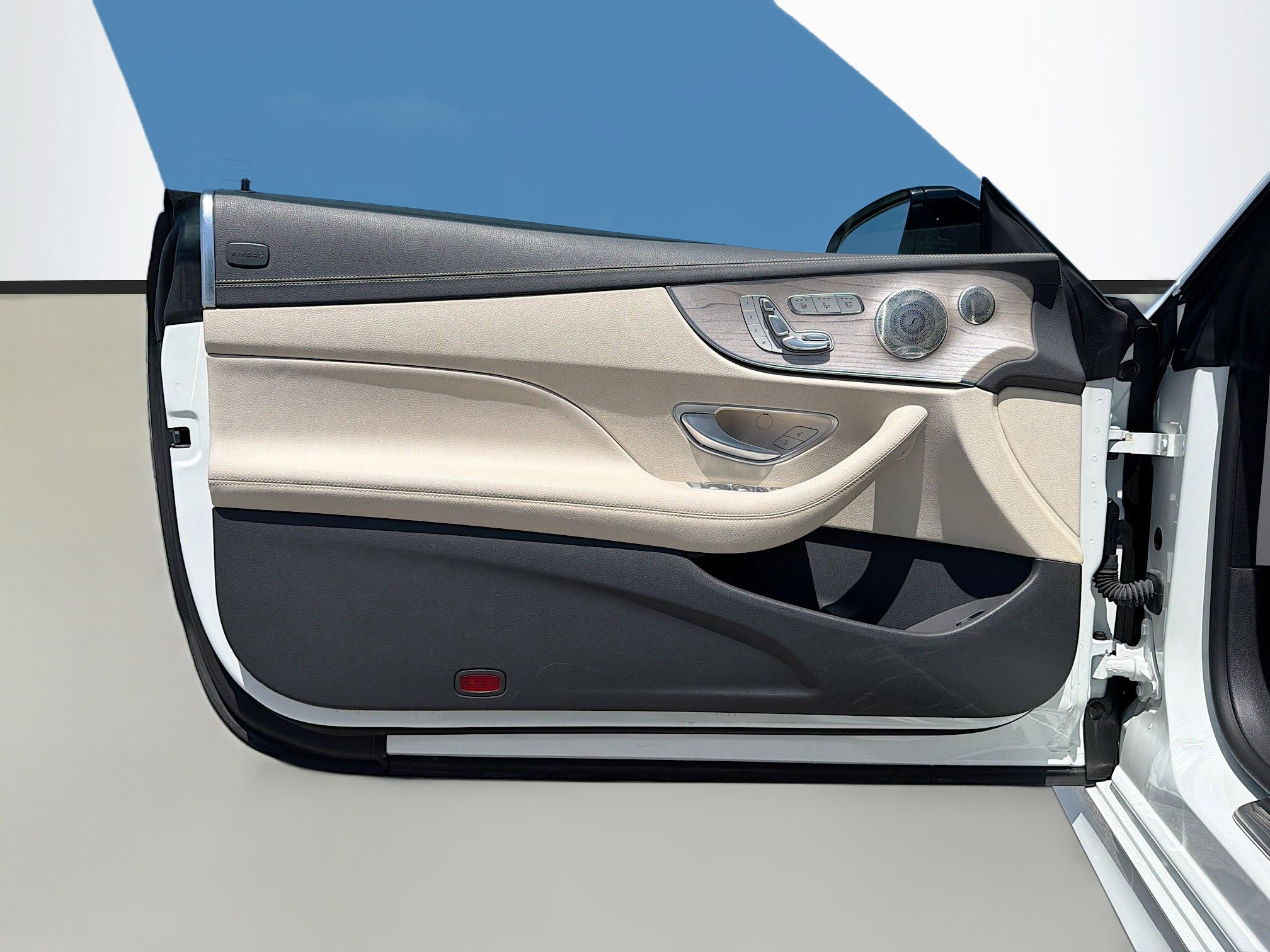 Used 2023 Mercedes-Benz E 450 4MATIC Cabriolet image 22