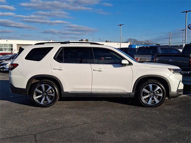 Used 2023 Honda Pilot Elite image 7
