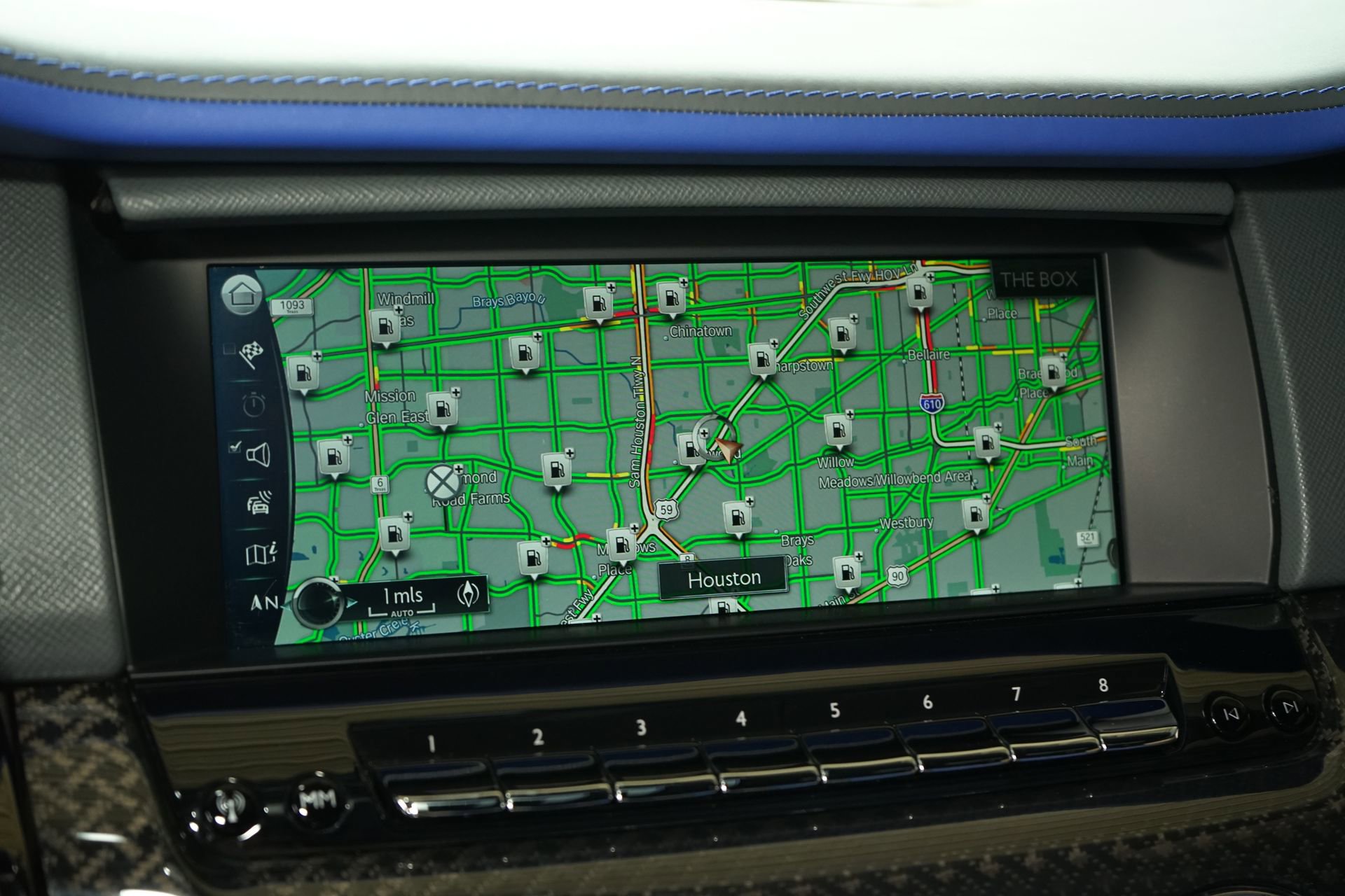 Used 2023 Rolls-Royce Cullinan Black Badge w/ Driver's Package image 17