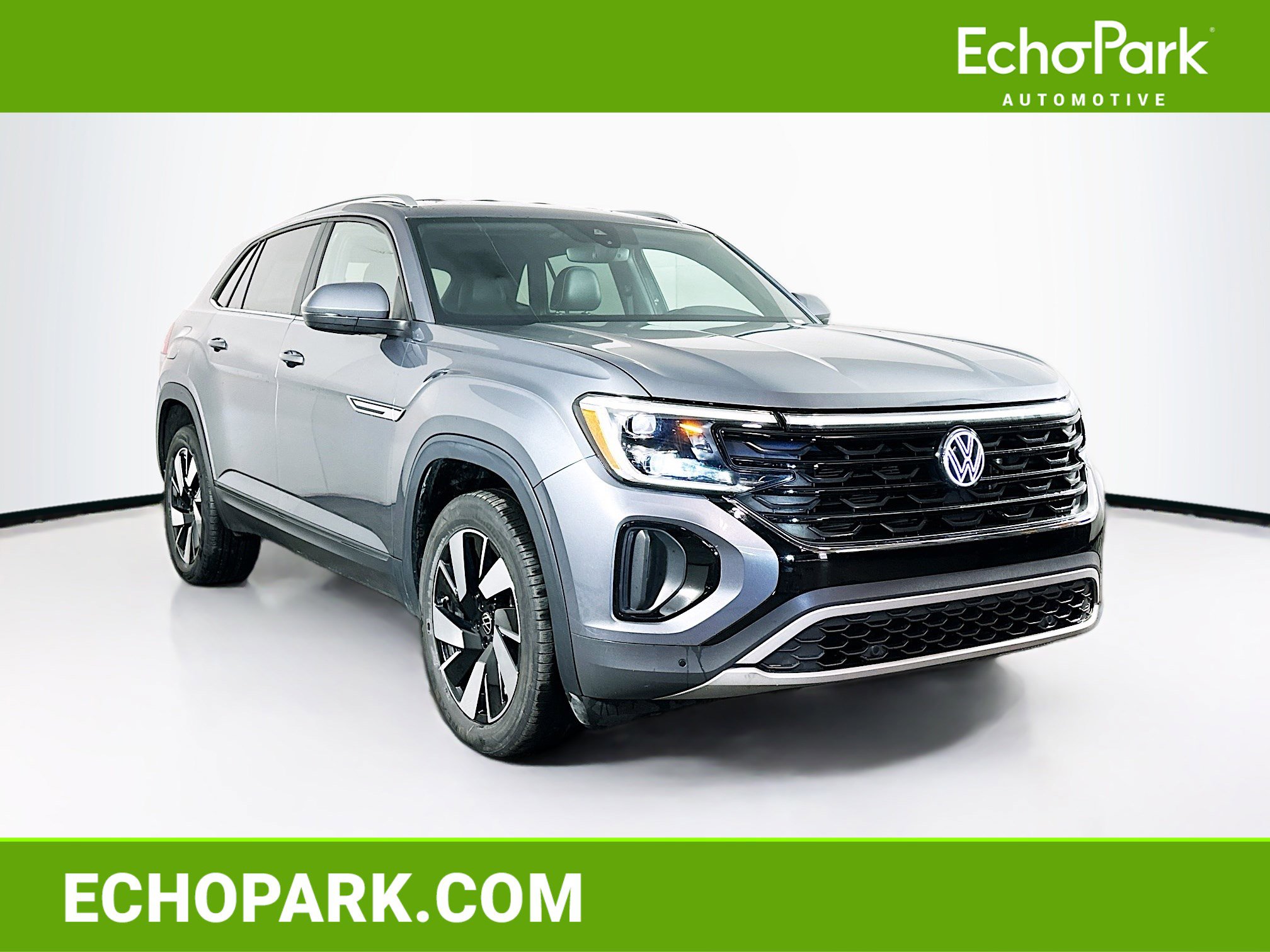 Used 2024 Volkswagen Atlas Cross Sport SE image 1